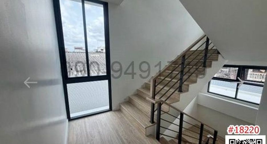 For rent 4 ベッドルーム house in Dusit, Bangkok