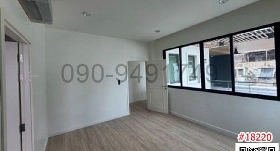 For rent 4 ベッドルーム house in Dusit, Bangkok