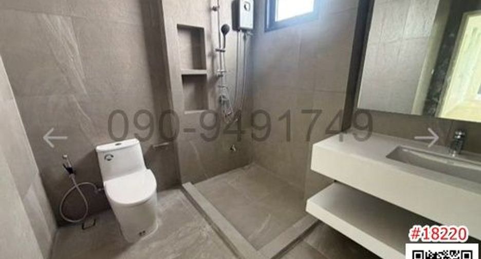 For rent 4 ベッドルーム house in Dusit, Bangkok