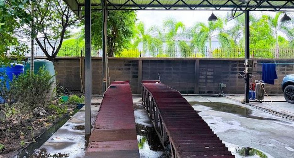 Grundstück zum Kauf in Khlong Sam Wa, Bangkok