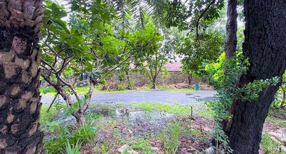 Grundstück zum Kauf in Khlong Sam Wa, Bangkok