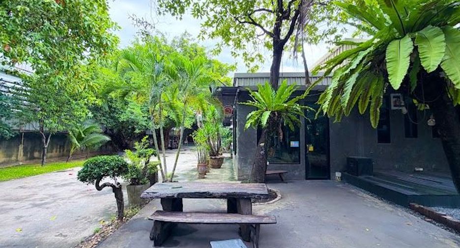 Grundstück zum Kauf in Khlong Sam Wa, Bangkok