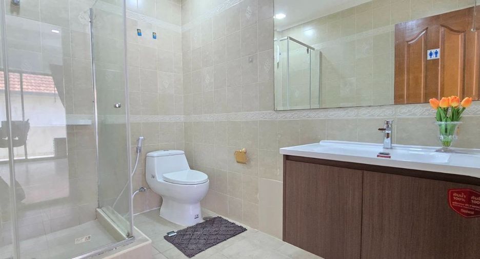 For rent 4 bedrooms house in Bang Lamung, Chonburi
