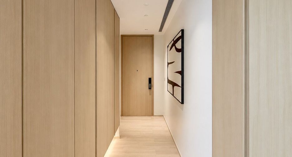 For rent 3 bedrooms condo in Sathon, Bangkok