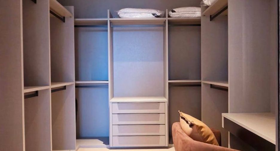 For rent 3 ベッドルーム condo in Sathon, Bangkok