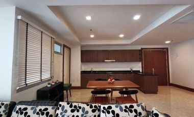For rent 3 bedrooms condo in Khlong Toei, Bangkok