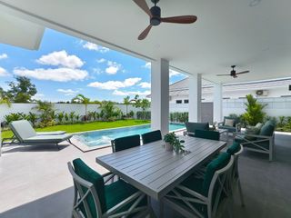 Villa zum Kauf mit 3 Zimmer in Hua Hin, Prachuap Khiri Khan