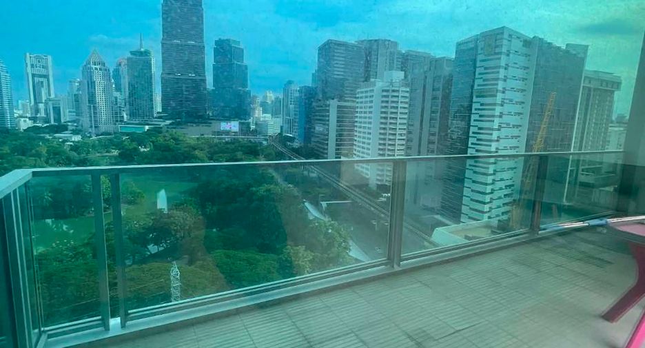À louer 2 chambres condo à Pathum Wan, Bangkok