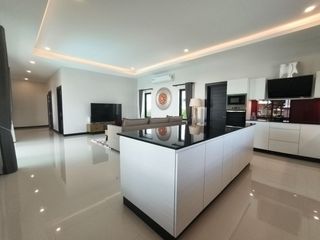 Villa zum Kauf mit 3 Zimmer in Hua Hin, Prachuap Khiri Khan