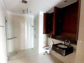 For rent 4 bedrooms condo in Khlong Toei, Bangkok