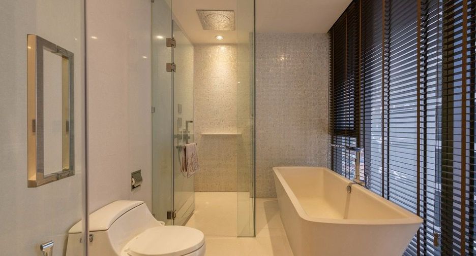 For rent 2 ベッドルーム condo in Khlong Toei, Bangkok