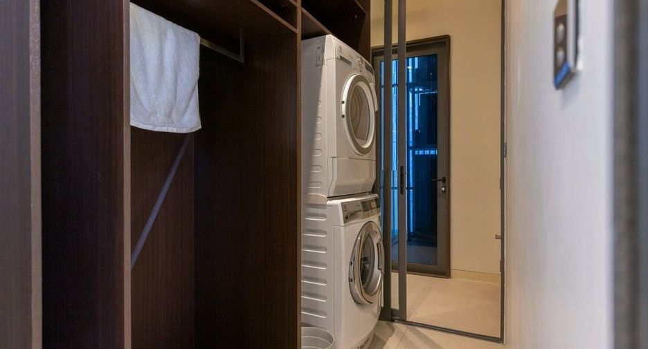 For rent 2 ベッドルーム condo in Khlong Toei, Bangkok