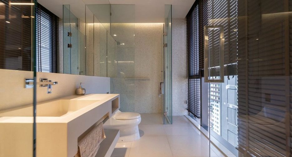 For rent 2 ベッドルーム condo in Khlong Toei, Bangkok