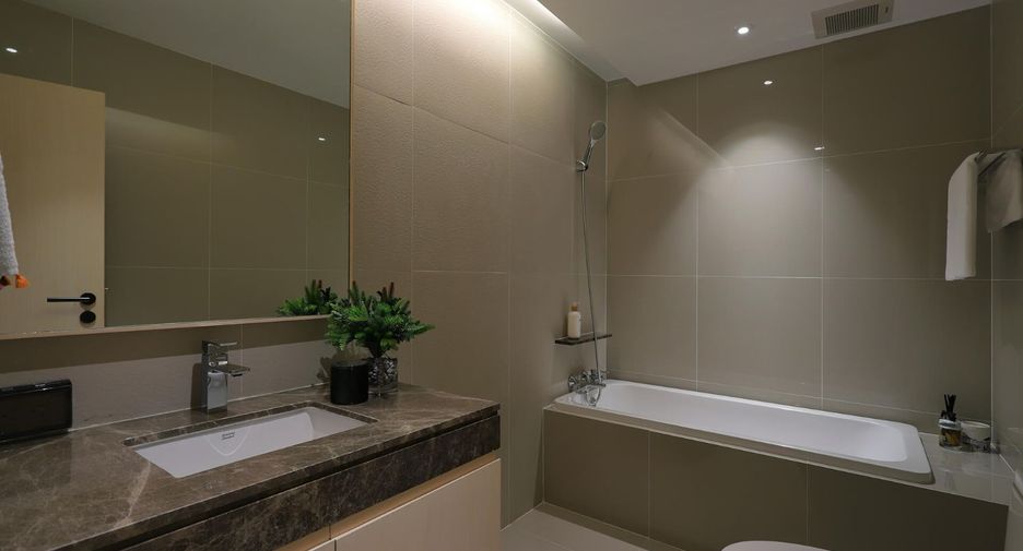 For rent 2 bedrooms serviced apartment in Watthana, Bangkok