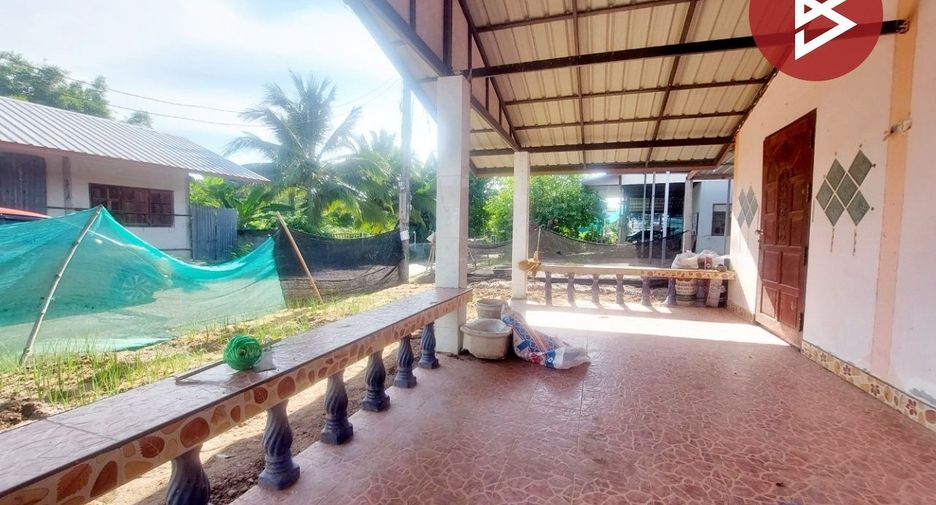Terreno en venta en Chai Wan, Udon Thani