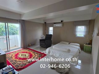 Local comercial en venta de 4 habitaciones en Bang Kho Laem, Bangkok