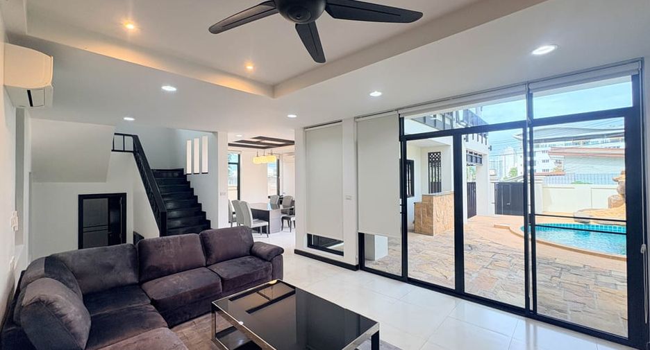 Villa zur Miete mit 4 Zimmer in Bang Lamung, Chonburi