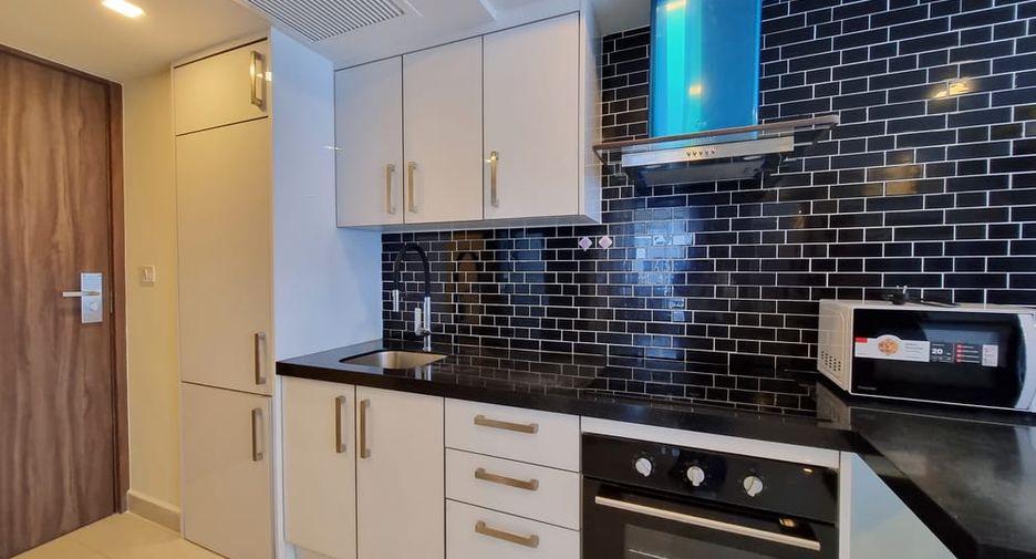 For rent 2 bedrooms condo in Bang Lamung, Chonburi