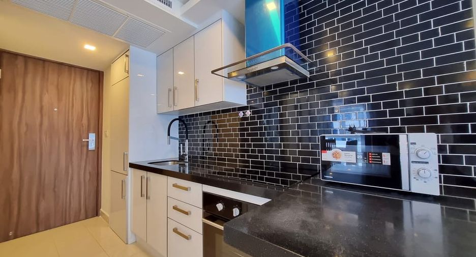 For rent 2 bedrooms condo in Bang Lamung, Chonburi