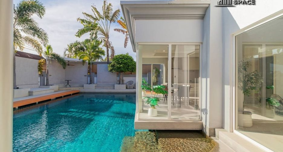 For rent 5 bedrooms villa in Bang Lamung, Chonburi