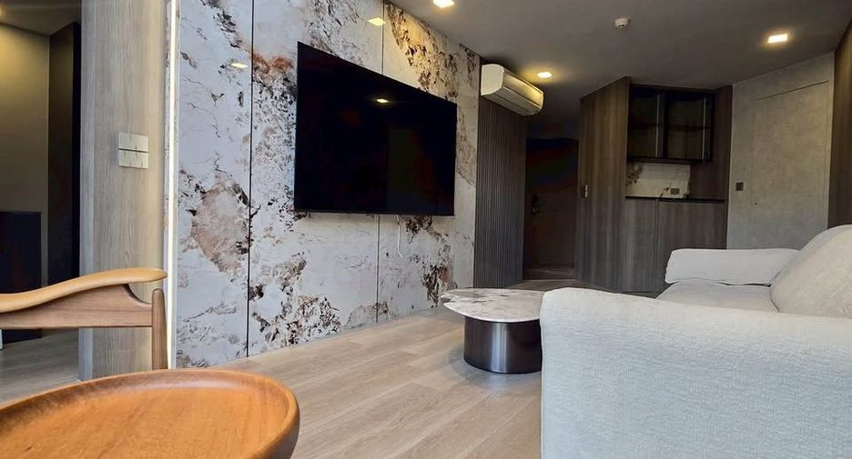For rent 3 bedrooms condo in Watthana, Bangkok
