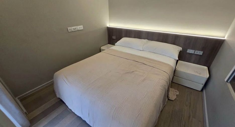 For rent 3 bedrooms condo in Watthana, Bangkok