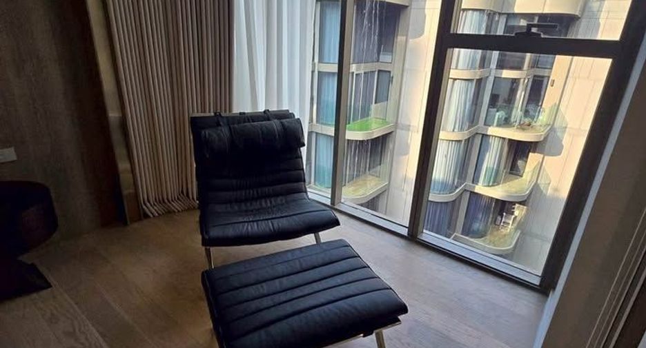 For rent 3 bedrooms condo in Watthana, Bangkok