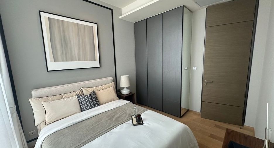 For rent 2 bedrooms condo in Pathum Wan, Bangkok