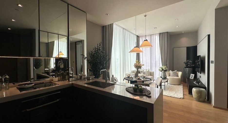 For rent 2 bedrooms condo in Pathum Wan, Bangkok
