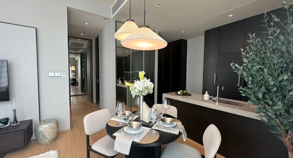 For rent 2 bedrooms condo in Pathum Wan, Bangkok