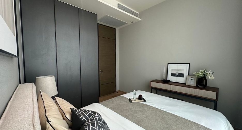 For rent 2 bedrooms condo in Pathum Wan, Bangkok