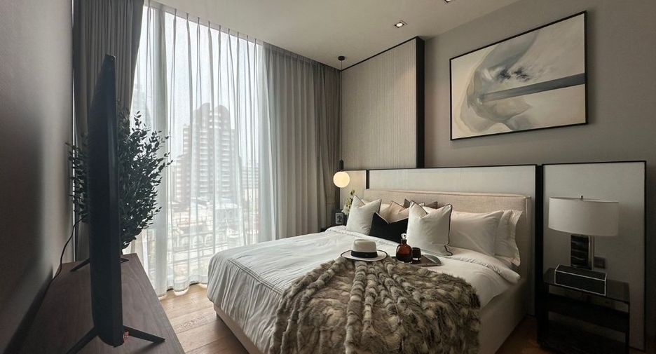 For rent 2 bedrooms condo in Pathum Wan, Bangkok