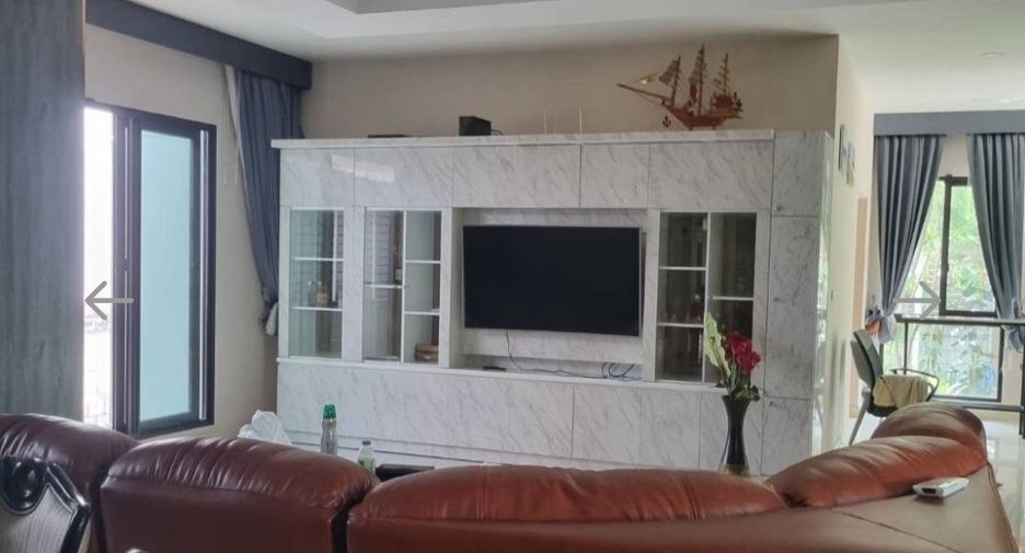 Haus zur Miete und zum Kauf mit 6 Zimmer in Bang Phli, Samut Prakan