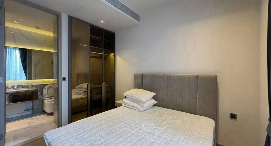 For rent 2 bedrooms condo in Sathon, Bangkok