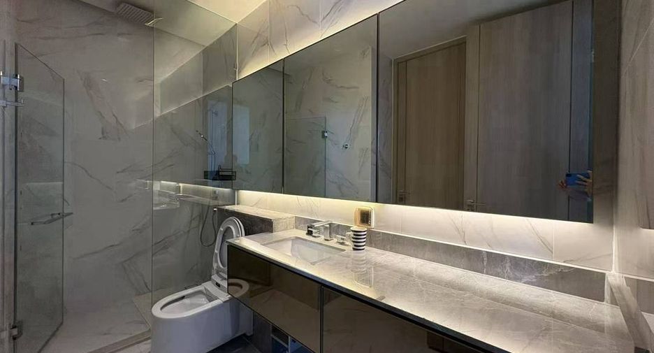 For rent 2 bedrooms condo in Sathon, Bangkok