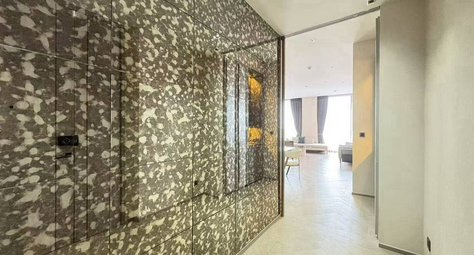 For rent 2 bedrooms condo in Sathon, Bangkok
