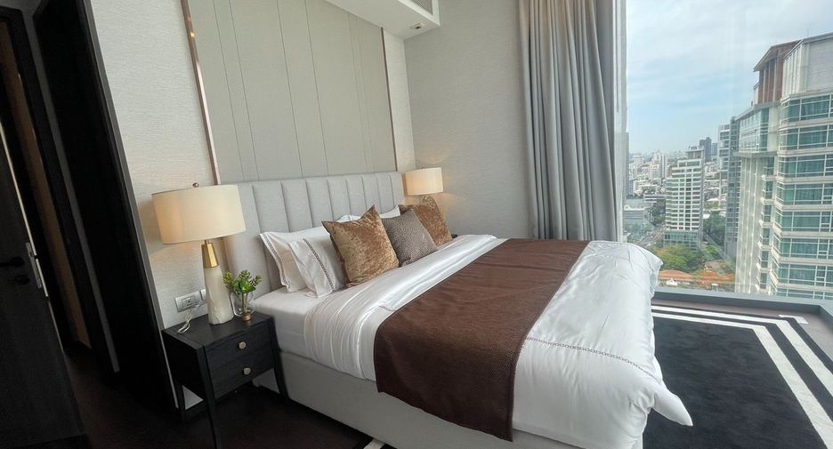 For rent 2 bedrooms condo in Khlong Toei, Bangkok