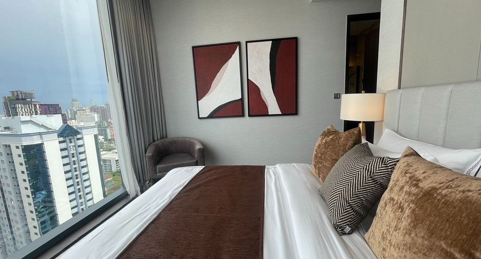 For rent 2 bedrooms condo in Khlong Toei, Bangkok