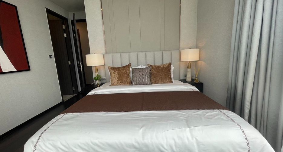 For rent 2 bedrooms condo in Khlong Toei, Bangkok
