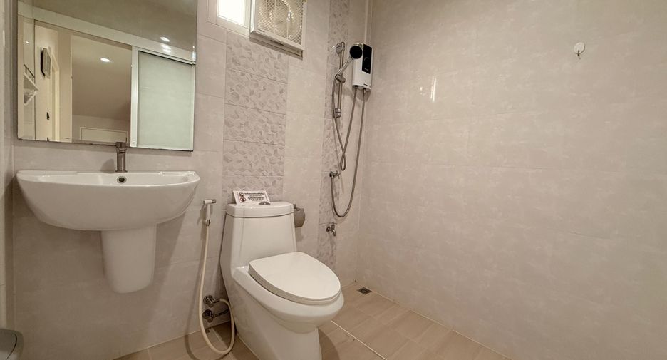 For rent and for sale 5 bedrooms house in San Sai, Chiang Mai