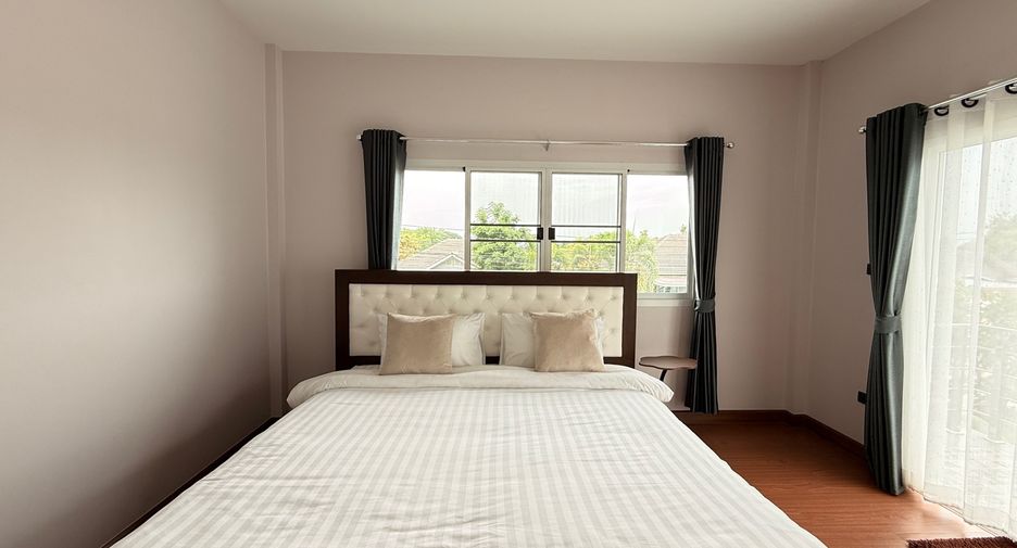 For rent and for sale 5 bedrooms house in San Sai, Chiang Mai
