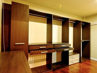 Haus zur Miete mit 4 Zimmer in Watthana, Bangkok