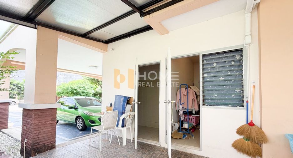For sale 5 bedrooms house in Taling Chan, Bangkok
