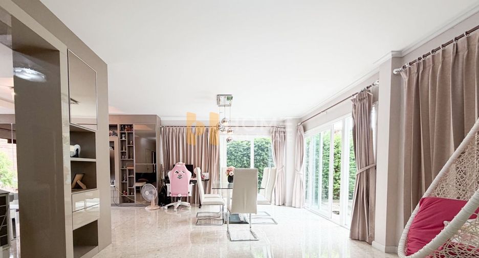 For sale 5 bedrooms house in Taling Chan, Bangkok