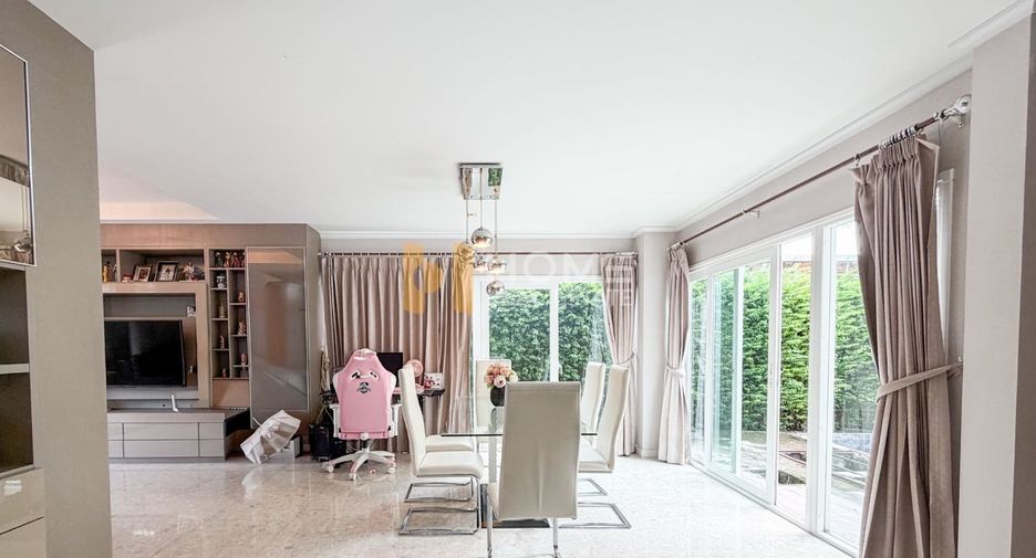 For sale 5 bedrooms house in Taling Chan, Bangkok