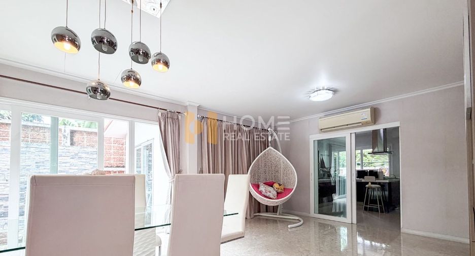 For sale 5 bedrooms house in Taling Chan, Bangkok