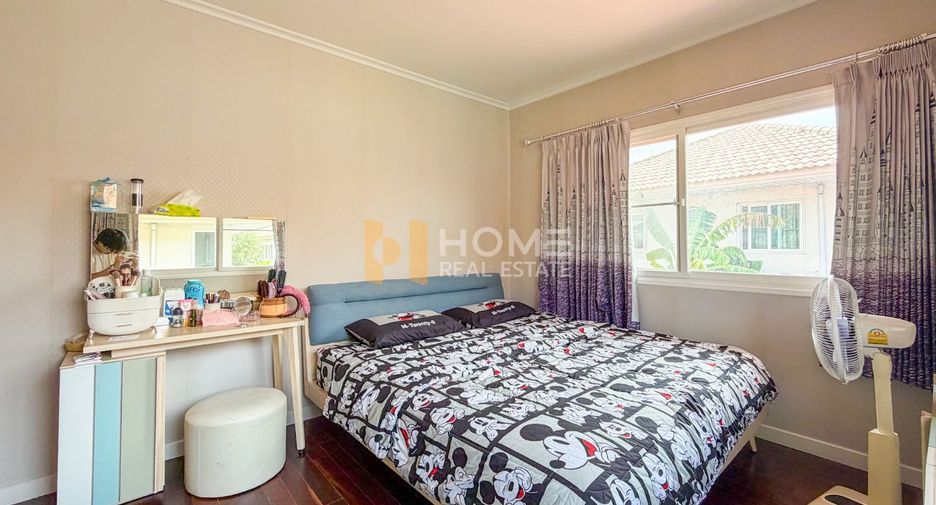 For sale 5 bedrooms house in Taling Chan, Bangkok
