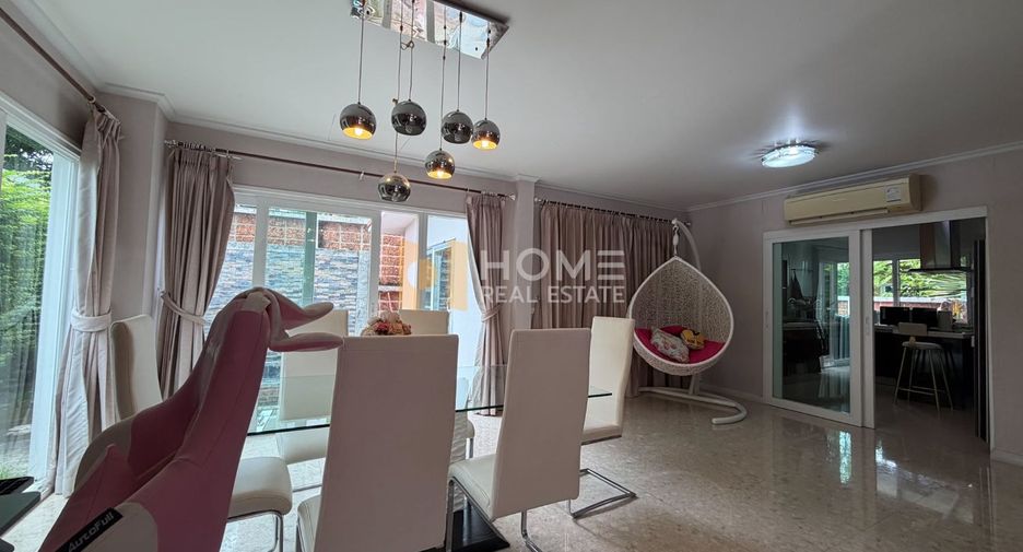 For sale 5 bedrooms house in Taling Chan, Bangkok