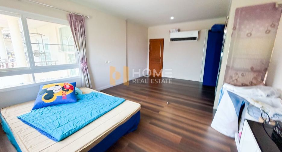 For sale 5 bedrooms house in Taling Chan, Bangkok