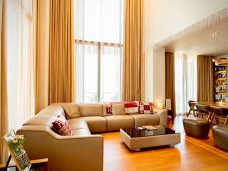 For rent 4 bedrooms condo in Sathon, Bangkok